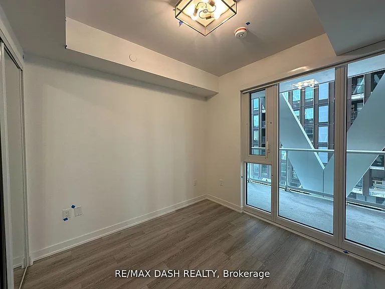 230 Simcoe St #1627 — Photo 9