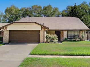 3023 The Highlands Dr, Sugar Land, TX 77478