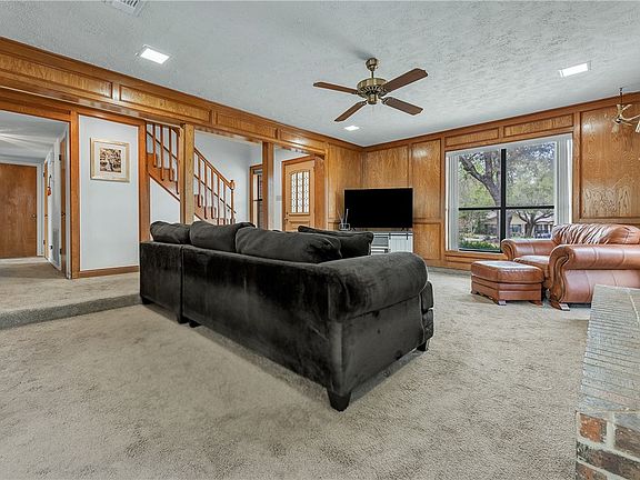 3rd image of 2801 Manassas Ct