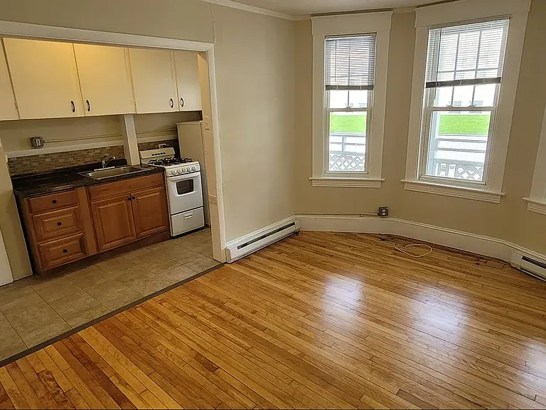 8 Harrison St — Photo 10