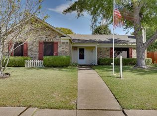 2822 Naples Dr, Garland, TX 75040