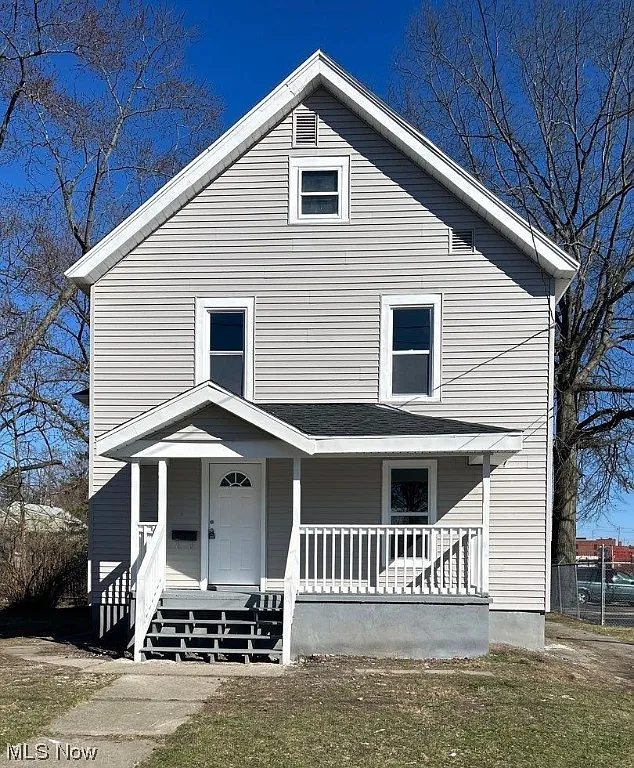 130 Austin Ave NW photo 1