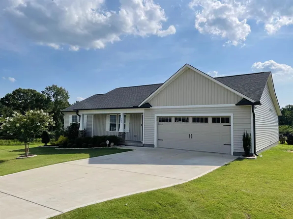 280 Hunter Fox Trl, Angier, NC 27501