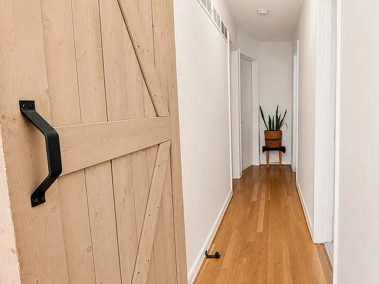 1501 Ladd St — Photo 18