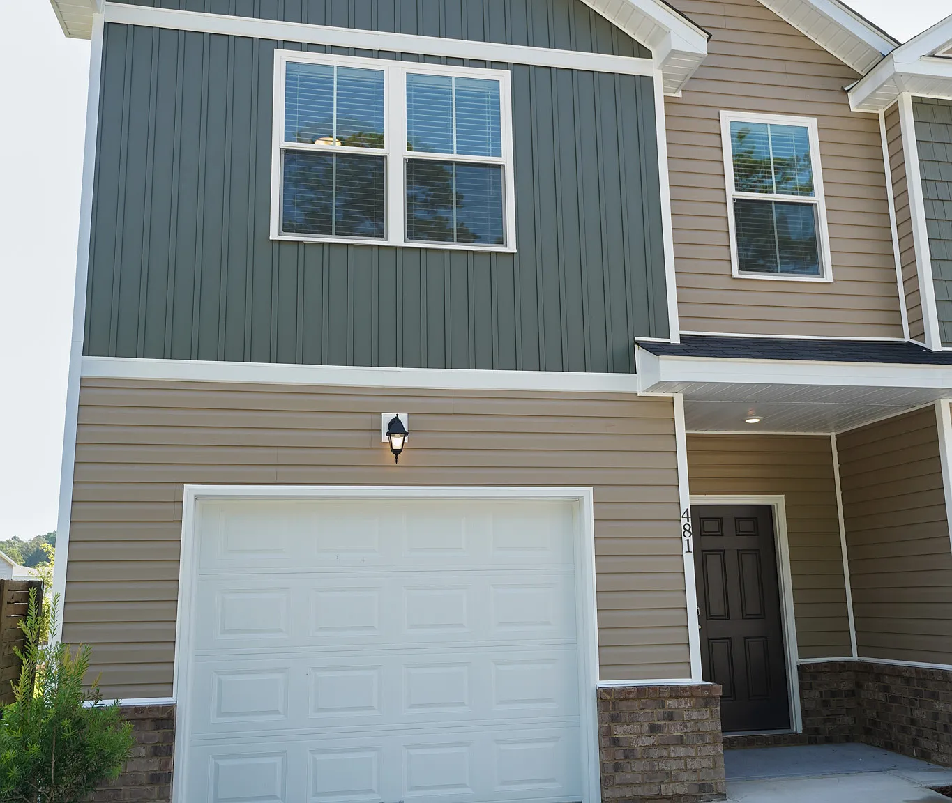 3 bed, 2.5 bath, 1605 sqft, $1,950 — Photo 2