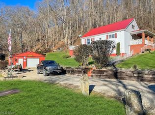 832 Cross Creek Rd, Colliers, WV 26035