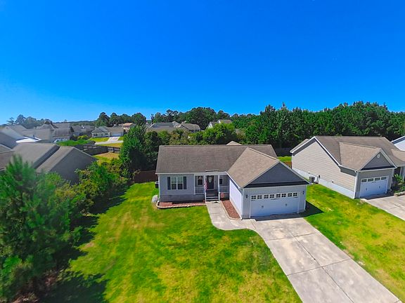 3rd image of 312 Jasmine Lane