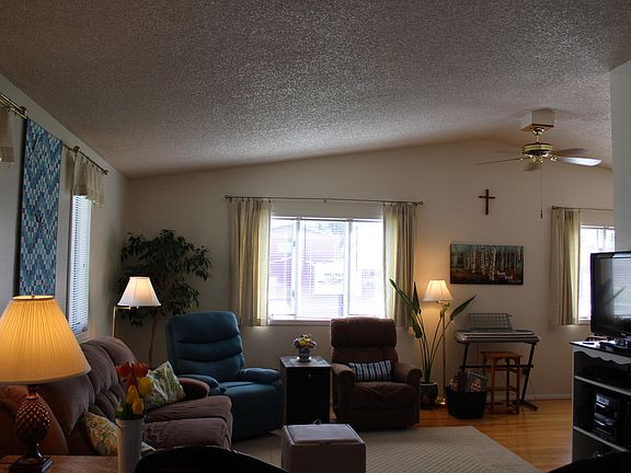 2nd image of 1350 Boulevard Ave