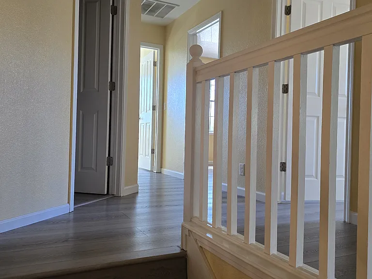 8421 Ardelle Way — Photo 7