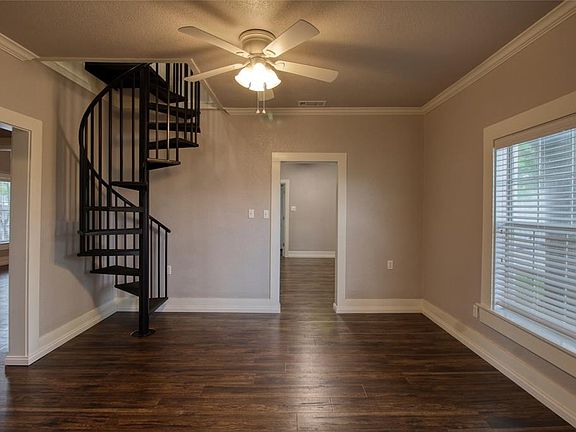 5th image of 302 N Louisiana Dr