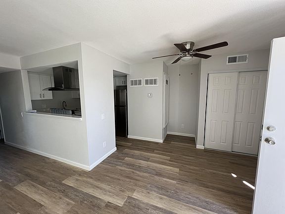 3rd image of 6646 Kelly St #10721268