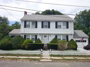 8 Cuthbert Rd, West Roxbury, MA 02132