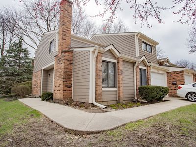 211 W Hanover Pl, Mount Prospect, IL, 60056