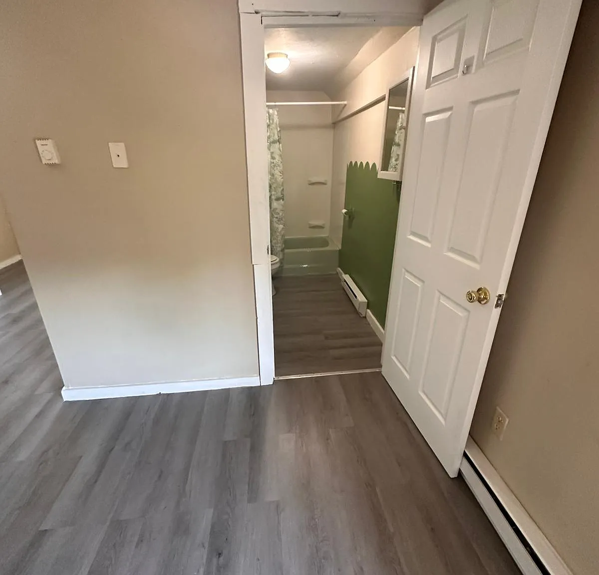 2 bed, 750 sqft, $1,400 — Photo 3