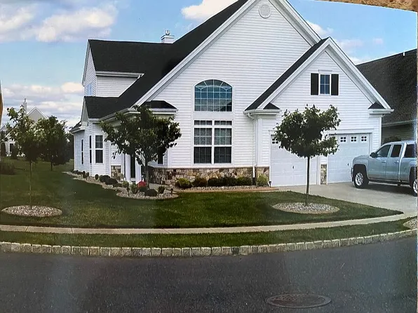 351 Grande Blvd, Glassboro, NJ 08028