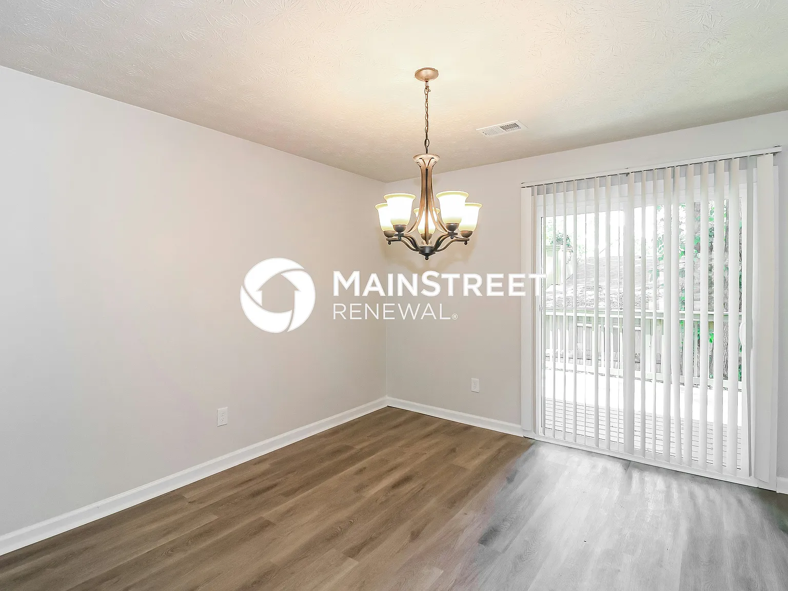 785 Redland Dr — Photo 4