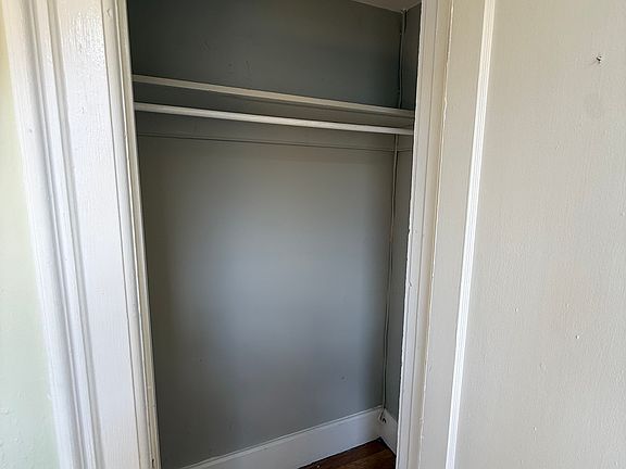 3rd image of 3305 Elm St