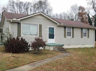 2734 Ann Dr, Clarksville, TN 37040