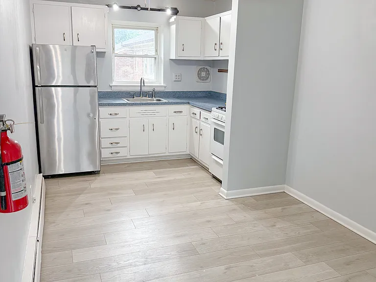 365 Bloomfield Ave #2B — Photo 6