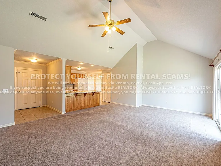 245 Ravenwood Rd — Photo 4