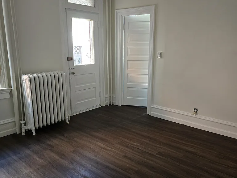 49 N West End Ave #3 — Photo 4