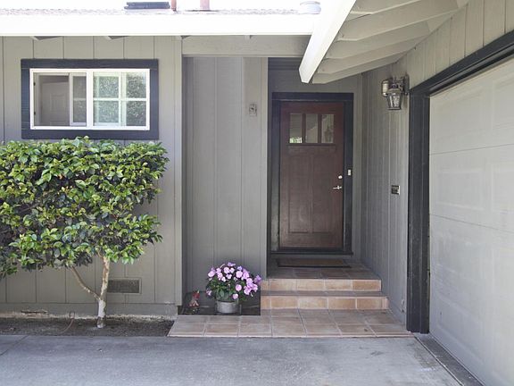 5th image of 221 Pestana Ave