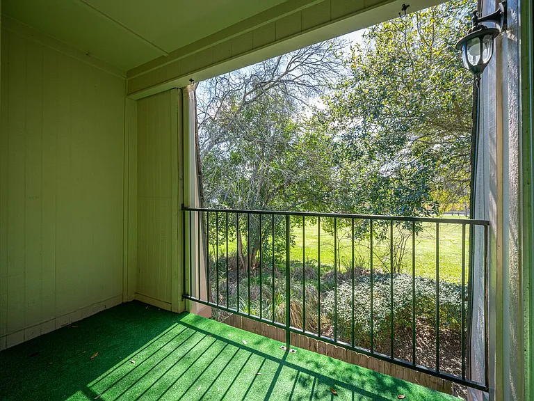Kimberly House Apartments — Photo 10