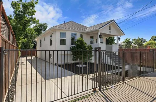 830 N Sierra Nevada St Photo 1