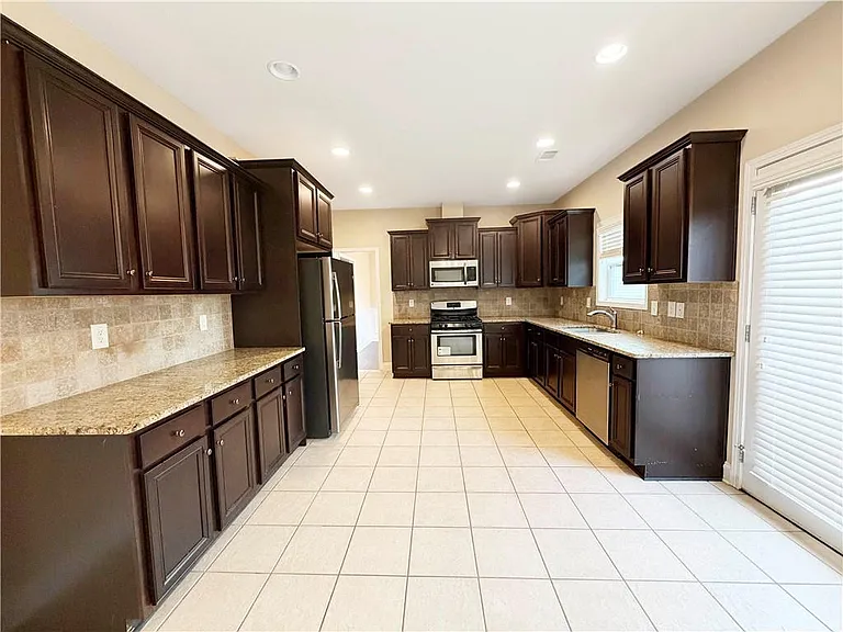 3829 Baxley Ridge Dr — Photo 7