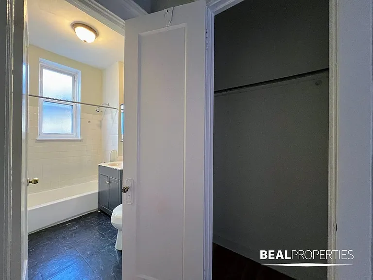 4427 N Wolcott Ave #B3 — Photo 16