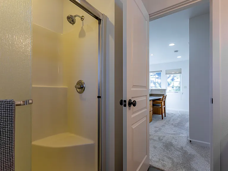 1378 NW Mount Washington Dr — Photo 18