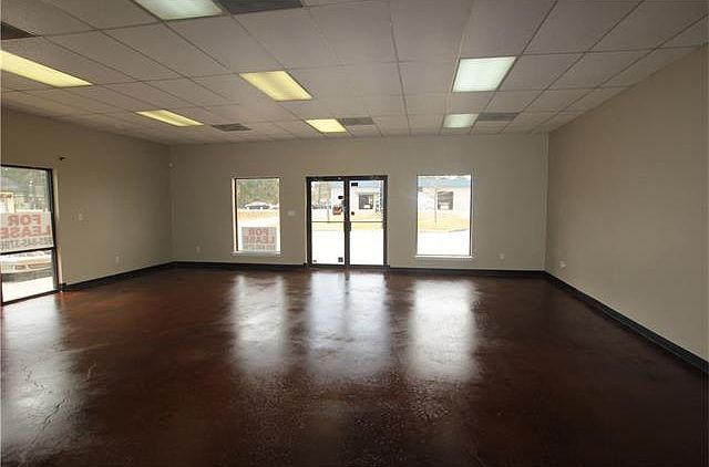 2nd image of 1248 Collins Blvd