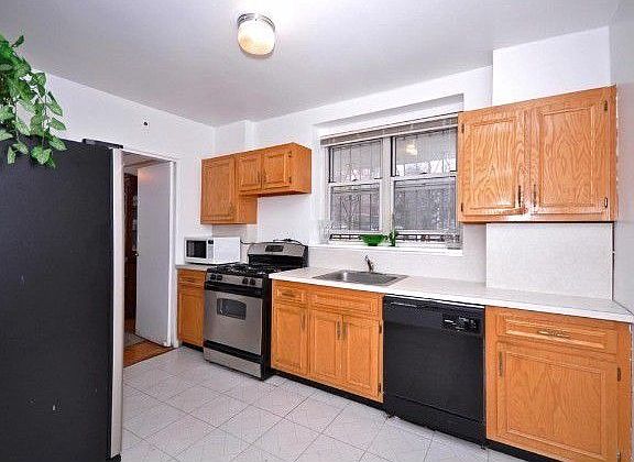 4th image of 2601 Henry Hudson Pkwy W APT 2B