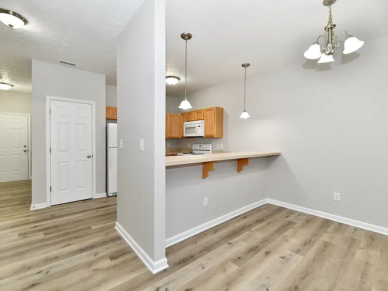 10454 Platinum Dr — Photo 16