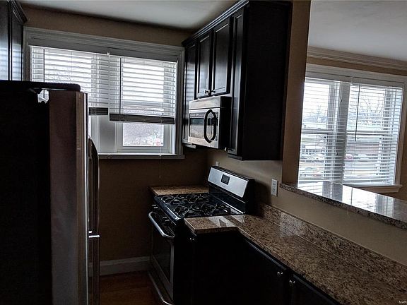 3rd image of 7211 Balson Ave #A