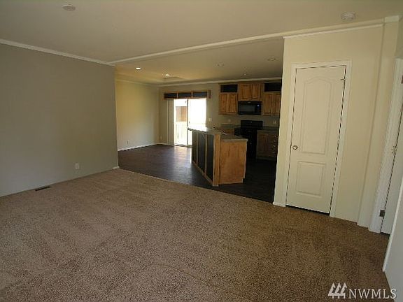 4th image of 10904 23rd Avenue Ct E