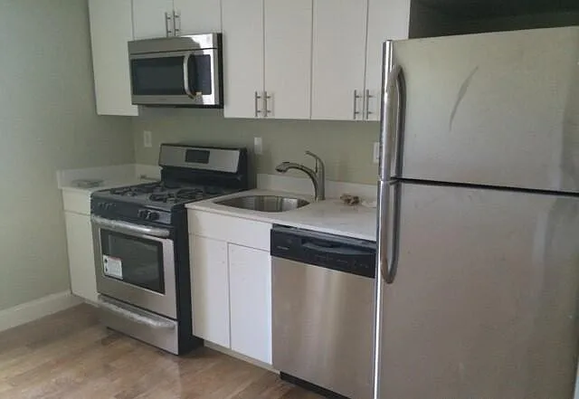 3 bed, $3,800 — Photo 1