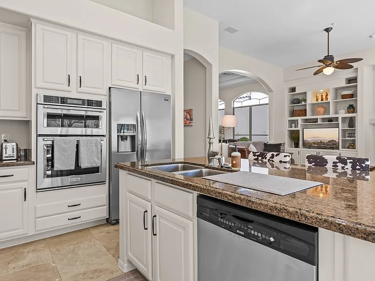 11479 E Beck Ln — Photo 73