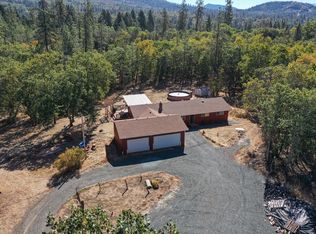 9183 Monument Dr, Grants Pass, OR
