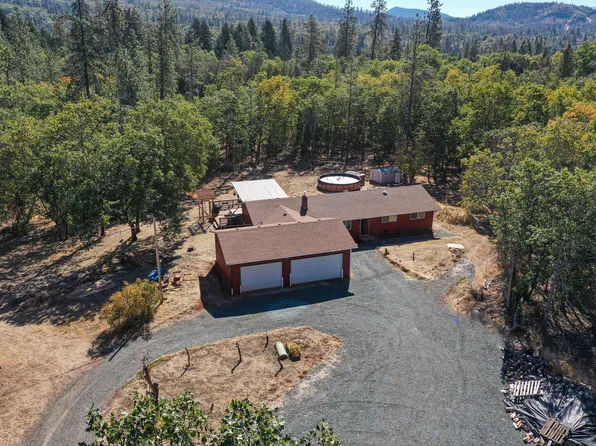 9183 Monument Dr, Grants Pass, OR 97526