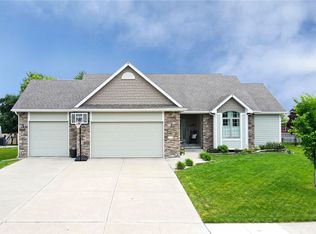 1191 Hansen Pl, Polk City, IA 50226