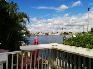 216 Bimini Dr, Palmetto, FL 34221