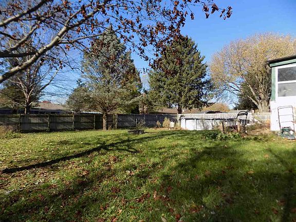 5th image of 3279 Yarmouth Dr
