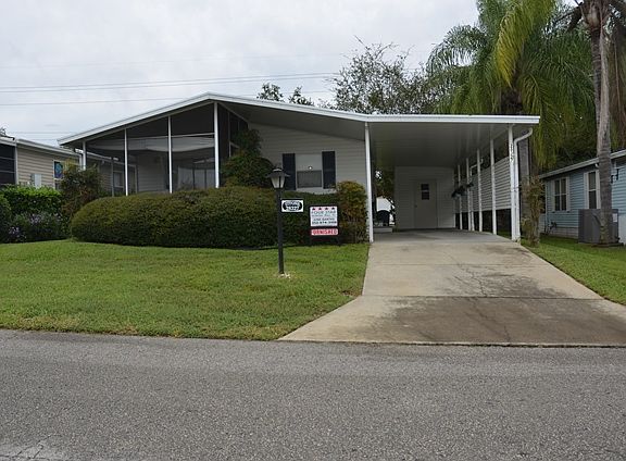 3rd image of 28327 River Run Dr