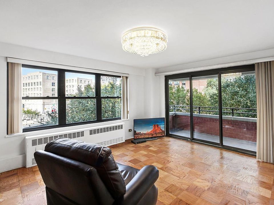 1st image of 387 Grand St APT K407