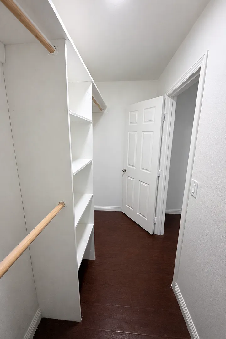 El Centrico Apartments — Photo 4