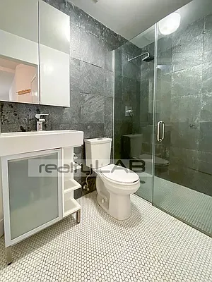 Rented by Realty Lab LLC | media 14