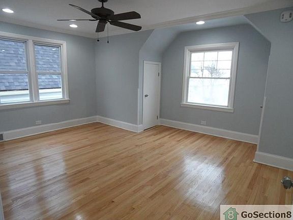 5th image of 2336 N Marmora Ave Unit 2