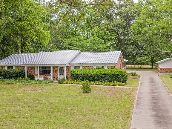 3rd image of 957 Gilmer Rd