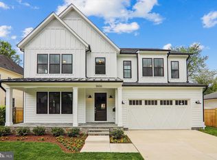 8606 Bradmoor Dr, Bethesda, MD 20817